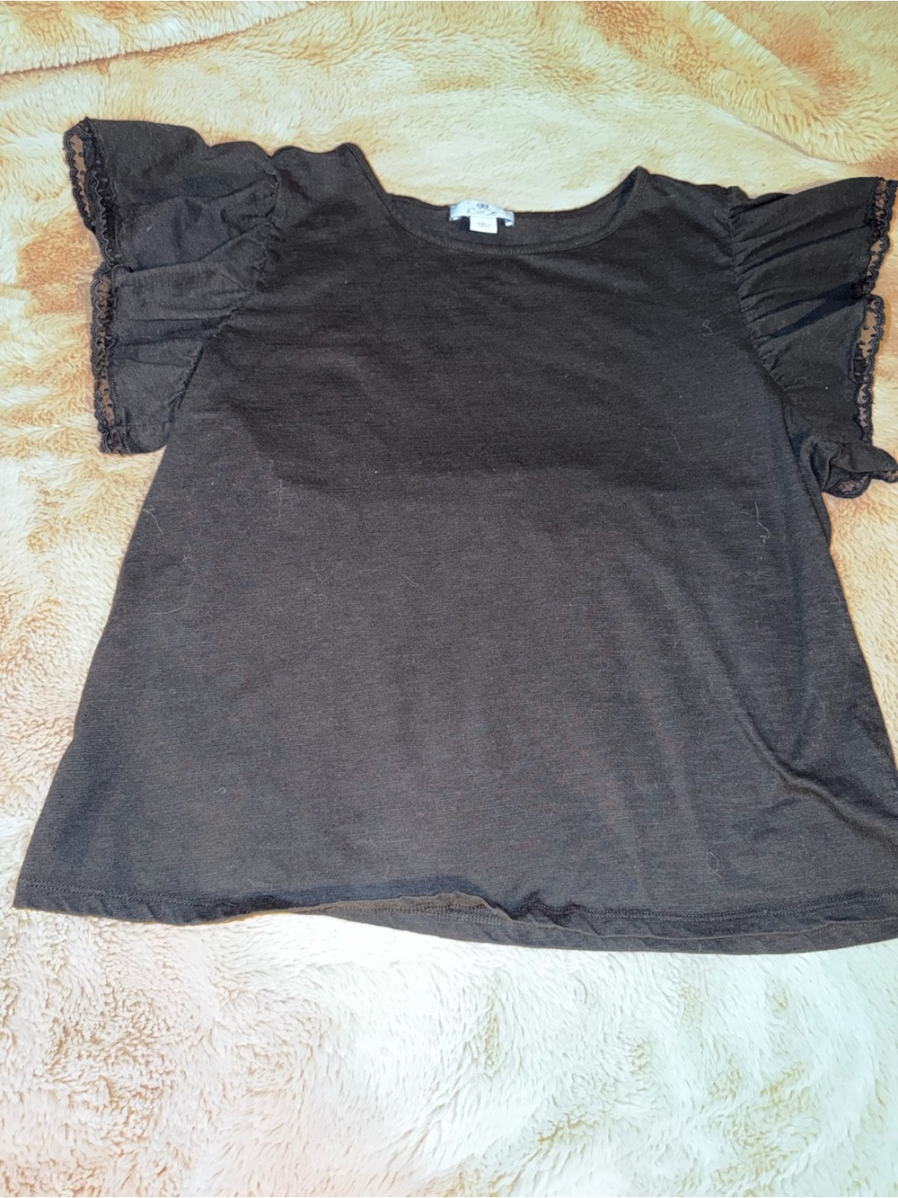 CeCe Black Puff Sleeve Tee with Lace Trim